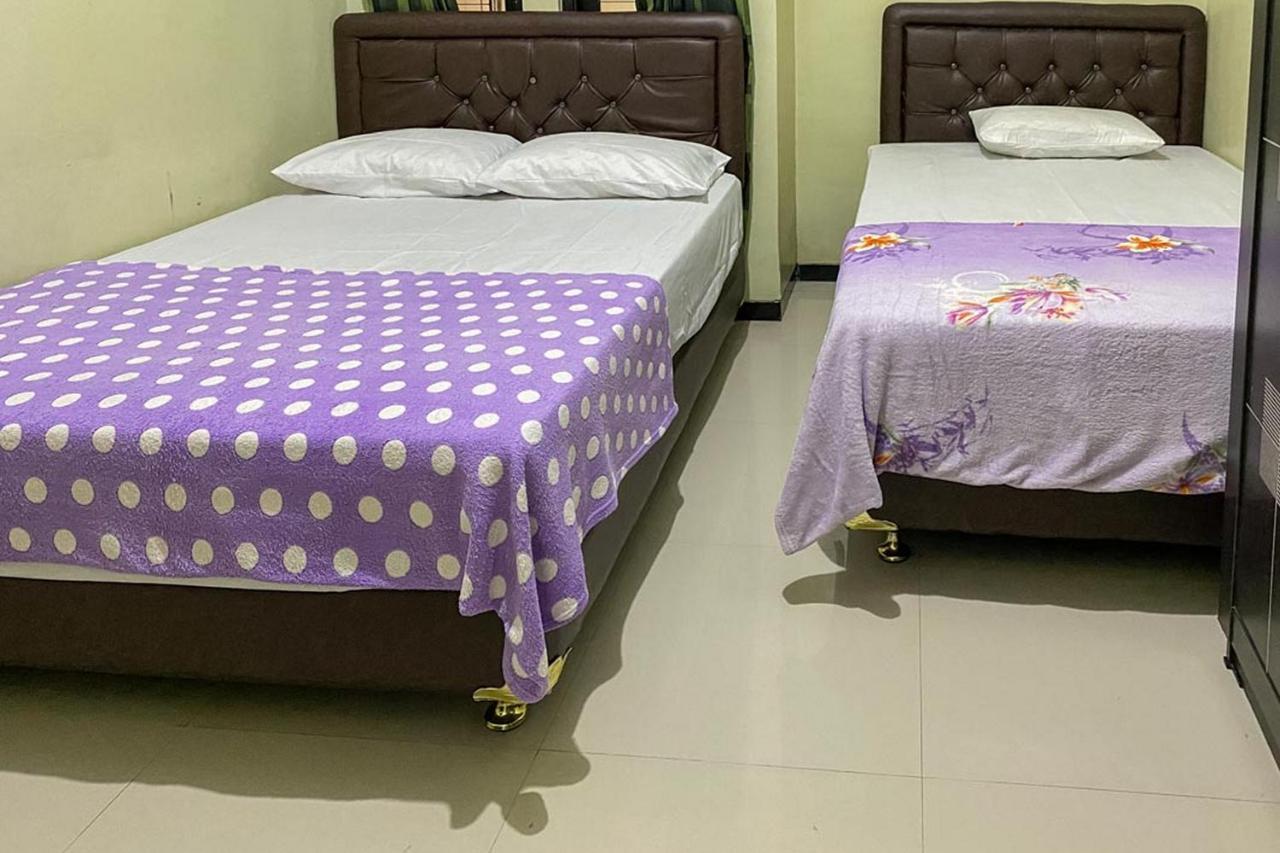 ไบตุสซาฟาร์ อุมมี 1 ชาเรียะฮ์ Hotel มะลัง ภายนอก รูปภาพ